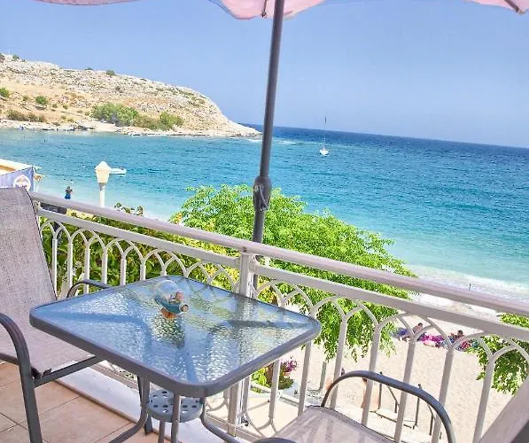 Chara's Sea View House Хараки