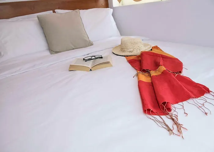 Апартаменты Chara's Sea View House