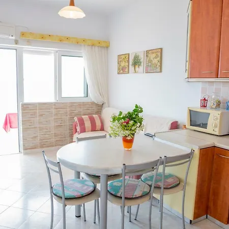 Chara's Sea View House Apartamento Charaki